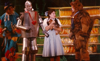 Rebecca Spencer as Dorothy in The Wizard of Oz